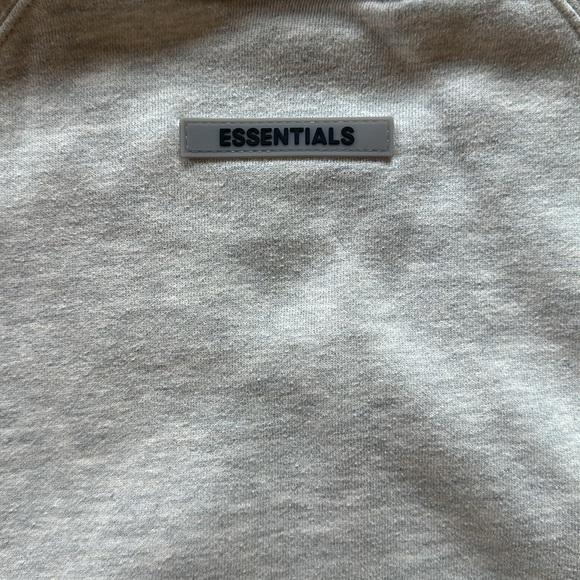Fear of God Essentials Heather Oatmeal Crewneck - Picture 8 of 10